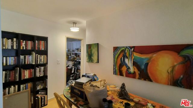 1118 Sanborn Avenue photo 23