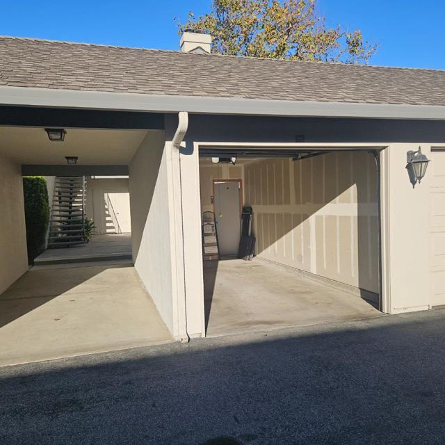 1056 Padre Drive, Salinas CA: https://media.crmls.org/mediaz/e01e684b-8de2-464d-bead-e03632ed7d58.jpg