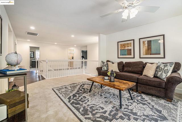 1951 Newton Drive, Brentwood CA: https://media.crmls.org/mediaz/e01ed114-0f7b-457a-8bbd-9785ddc4087c.jpg