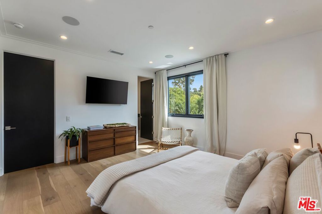 MLS #26883983 image #48