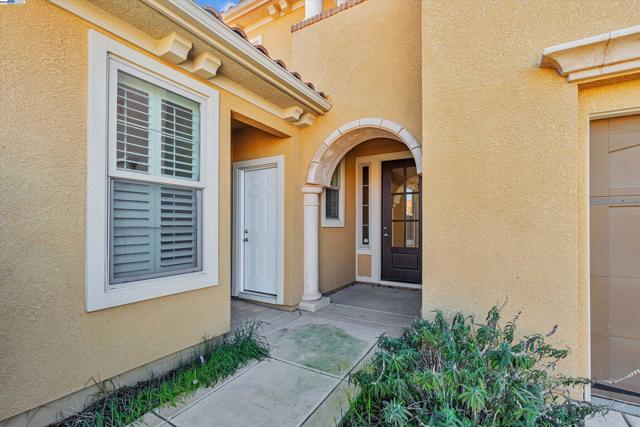 3602 Levanto Way, Manteca CA: https://media.crmls.org/mediaz/e01f4131-8594-42b8-9c81-ef2acb33b5a8.jpg