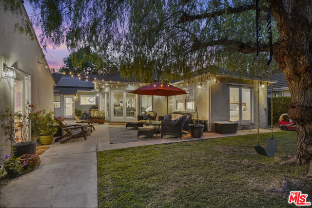 4546 Allott Avenue, Sherman Oaks CA: https://media.crmls.org/mediaz/e0202f0d-60b9-4b0b-8c31-0007d41474e9.jpg
