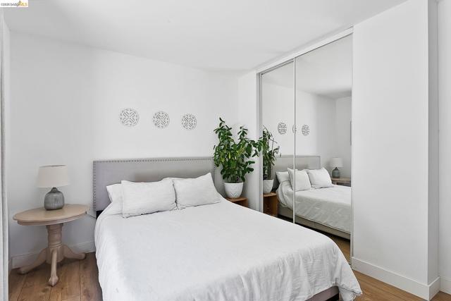 4855 Edgewood Ct, Oakley CA: https://media.crmls.org/mediaz/e0207493-74d1-4000-a820-d3db54f3bacd.jpg