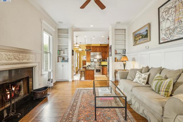 2070 Bush St, San Francisco CA: https://media.crmls.org/mediaz/e020e5cb-a80c-41ea-936c-762caf15b2d1.jpg