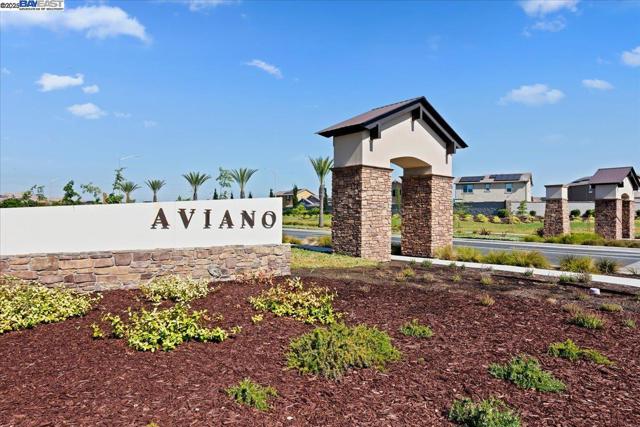 5360 Trimonti Cir, Antioch CA: https://media.crmls.org/mediaz/e0221bd8-e23b-4ced-9422-5951a1c1b859.jpg