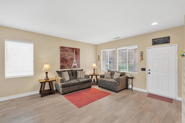 Detail Gallery Image 6 of 64 For 17866 Robusta Dr, Riverside,  CA 92503 - 6 Beds | 3 Baths