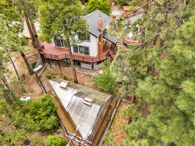 53200 Forest Lake Drive, Idyllwild CA: https://media.crmls.org/mediaz/e02491d0-4237-49de-87ec-be1bd923c973.jpg