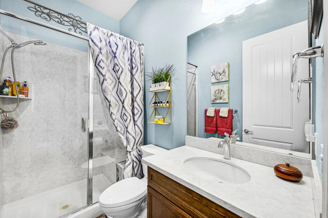 81662 Corte Valdemoro, Indio CA: https://media.crmls.org/mediaz/e0250a02-2c28-4c92-9b78-4e34f3e838ea.jpg