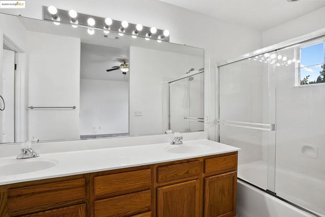 Image 26 of 29 For 4019 Villa Gomez Ln