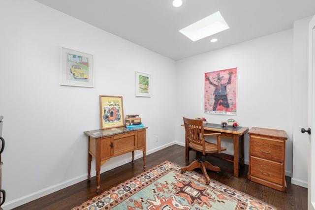 20 Madrone Avenue, Moss Beach CA: https://media.crmls.org/mediaz/e0269406-ba92-410f-9030-7dcfa591e30d.jpg