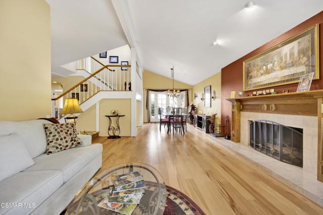 4022 Avenida Verano, Thousand Oaks CA: https://media.crmls.org/mediaz/e026b4f2-cb77-4448-80db-56ed7bc9cfa2.jpg