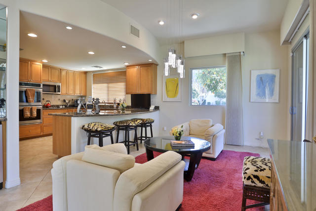 45735 Pawnee Road, Indian Wells CA: https://media.crmls.org/mediaz/e026fb72-e649-4168-93b4-69a6788df22b.jpg