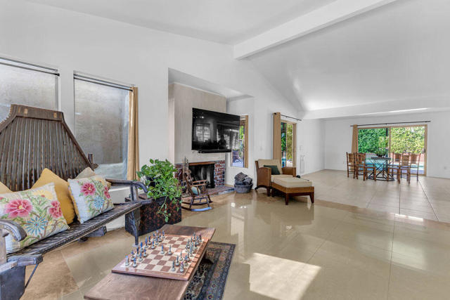 71521 Halgar Road, Rancho Mirage CA: https://media.crmls.org/mediaz/e0276268-c9ba-4172-81f6-a0698a2c536e.jpg