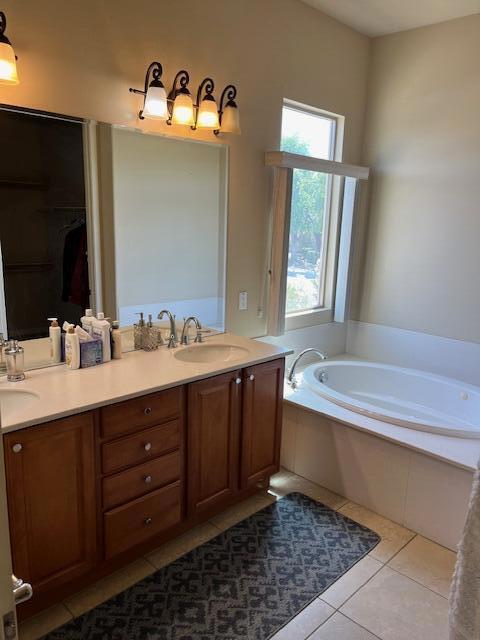 81537 Camino El Triunfo, Indio CA: https://media.crmls.org/mediaz/e027a11e-2927-4188-865d-30b2ac3dfada.jpg