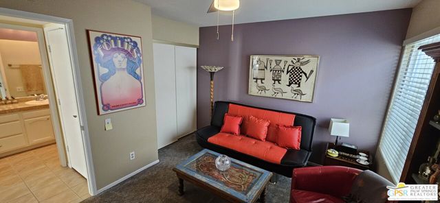 5920 Paradise Plaza, Palm Springs CA: https://media.crmls.org/mediaz/e0281bda-3e38-4460-b314-bb881952702a.jpg