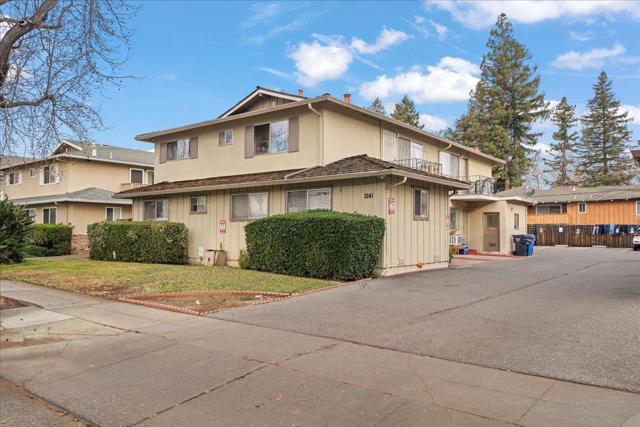 1241 Coronado Drive, Sunnyvale CA: https://media.crmls.org/mediaz/e02a5228-c050-4af5-ad19-6c95dc230c1d.jpg