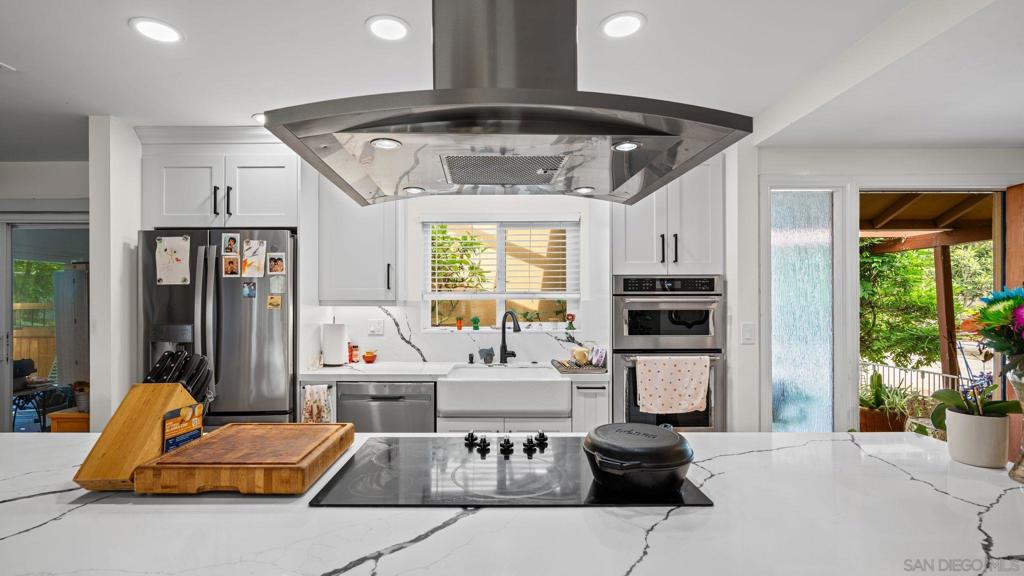 1026 La Reina - photo 5