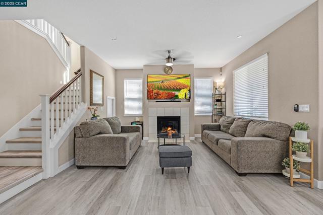 210 Belle Harbor Circle, Pittsburg CA: https://media.crmls.org/mediaz/e02cd1c5-baab-473a-b41f-357d6159c261.jpg