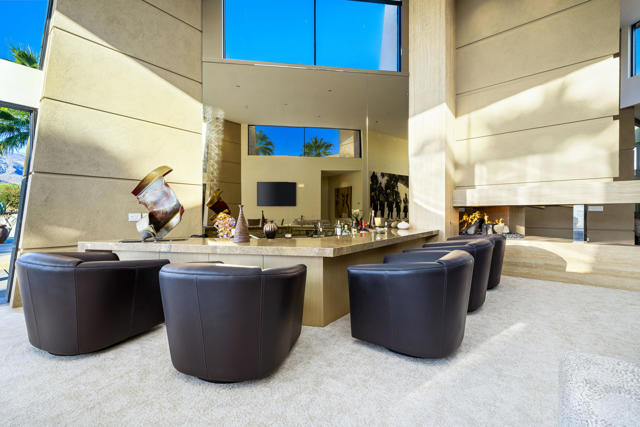 79525 Tom Fazio N Lane, La Quinta CA: https://media.crmls.org/mediaz/e02d654a-4cef-430d-a131-23eb0e4781e6.jpg