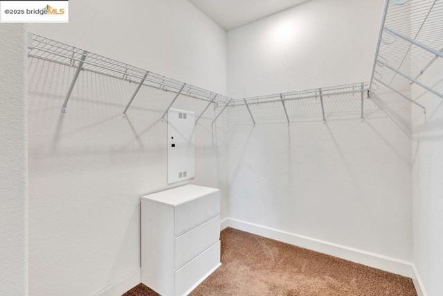 4670 Fuschia Way, Oakley CA: https://media.crmls.org/mediaz/e02da10e-22bd-428d-a2bc-245294658562.jpg