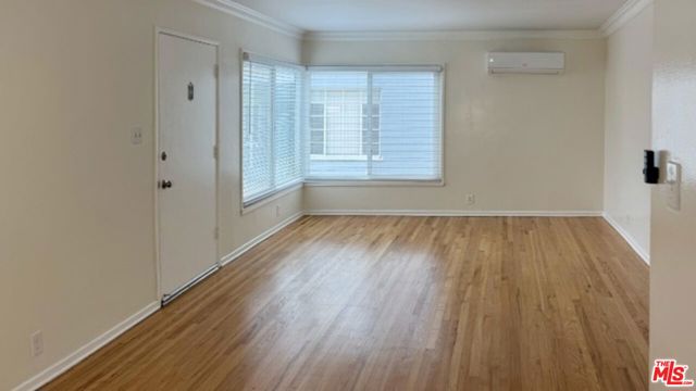3745 S Victoria Avenue, Los Angeles CA: https://media.crmls.org/mediaz/e02e1cff-2d29-4757-a9e0-651323655131.jpg