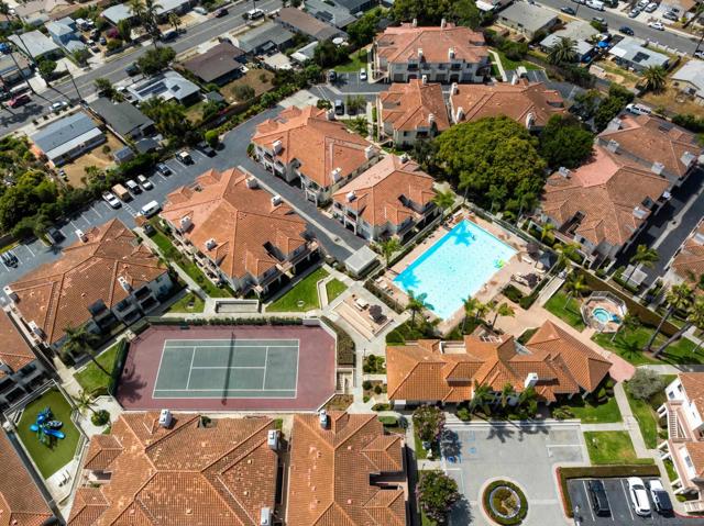 500 Lands End Way, Oceanside CA: https://media.crmls.org/mediaz/e02e4126-103c-46a2-85ec-fd8f10027a0e.jpg