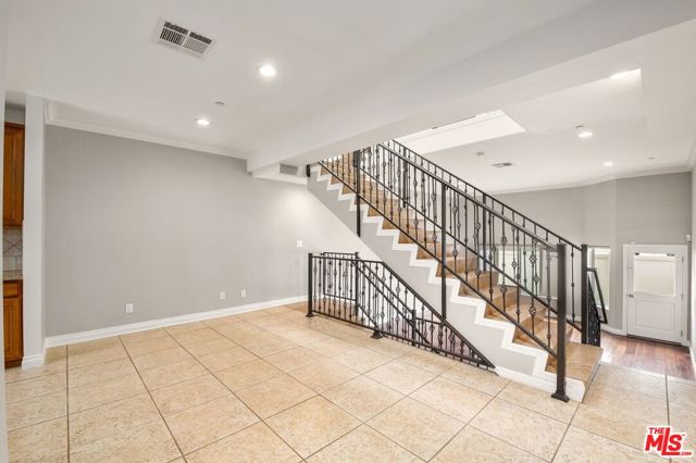 5241 Colodny Drive, Agoura Hills CA: https://media.crmls.org/mediaz/e02ef07c-3c52-4457-8df8-d6d0fefb1e51.jpg