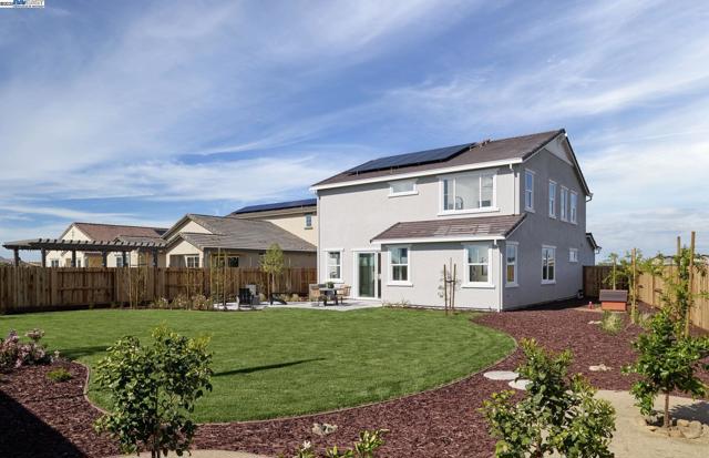 3108 Barnowl Way, Manteca CA: https://media.crmls.org/mediaz/e02f13ae-c04e-43e9-8c8e-983e008cbd50.jpg