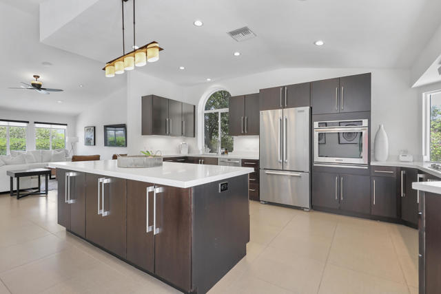 70825 Ironwood Drive, Rancho Mirage CA: https://media.crmls.org/mediaz/e030094f-c72f-43e8-acc0-993f42aba9eb.jpg
