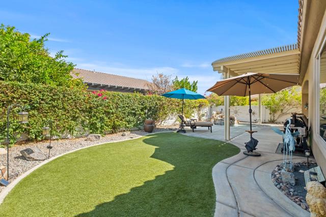 80166 Avenida Aliso, Indio CA: https://media.crmls.org/mediaz/e0300f76-7483-4ed6-a582-5fc225a88fe7.jpg