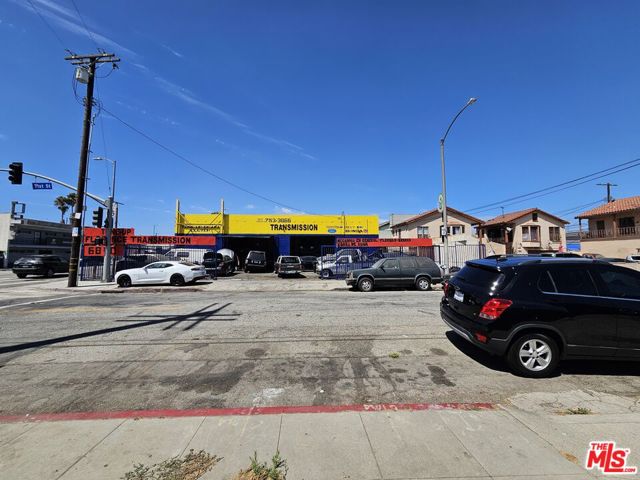 6836 Crenshaw Blvd, Los Angeles, CA 90043