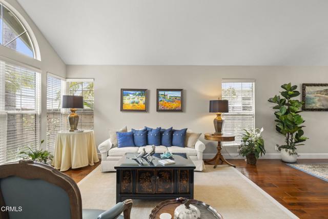 Detail Gallery Image 13 of 78 For 2113 Doral Ct, Oxnard,  CA 93036 - 4 Beds | 3/1 Baths