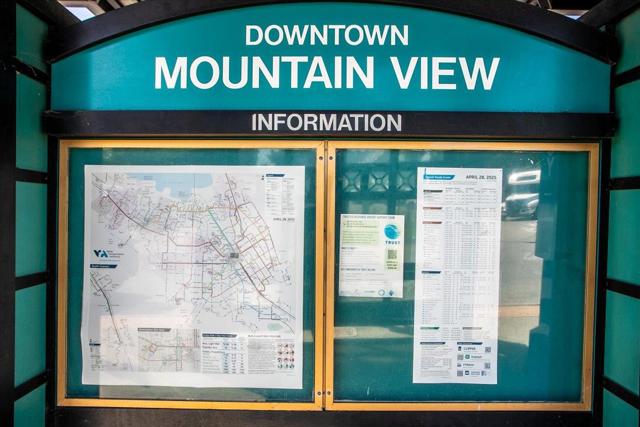 181 Centre Street, Mountain View CA: https://media.crmls.org/mediaz/e0312376-2f20-4761-9032-ab5917b30cc1.jpg