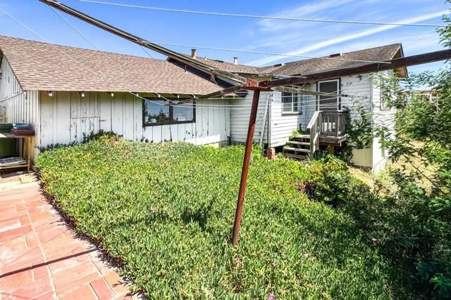 3300 Crestline Way, Soquel CA: https://media.crmls.org/mediaz/e032d874-b6a6-4eda-961b-47ab7dac41a6.jpg