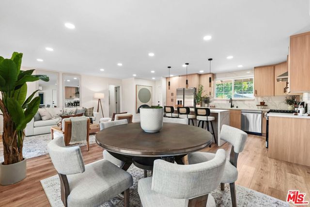 6520 Debs Avenue, West Hills CA: https://media.crmls.org/mediaz/e03360aa-f398-4b6f-9bb8-3415020c1a93.jpg