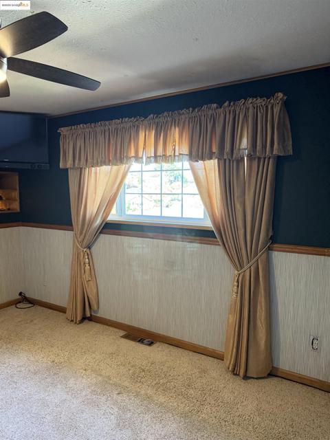 3405 Garrow Dr, Antioch CA: https://media.crmls.org/mediaz/e0337cda-69a4-4992-afc9-cfc14fd19d80.jpg