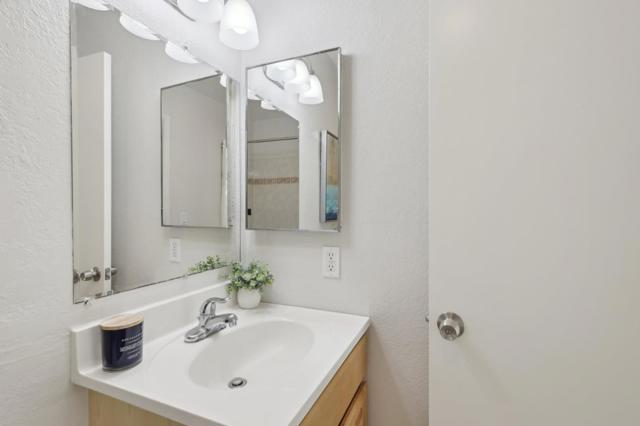 1720 Pine Hollow Circle, San Jose CA: https://media.crmls.org/mediaz/e0338f24-0699-4908-92d5-082f9b34729e.jpg