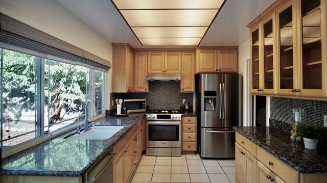 6658 Catamaran Street, San Jose CA: https://media.crmls.org/mediaz/e034eedf-3175-4386-9bde-612322da0ead.jpg