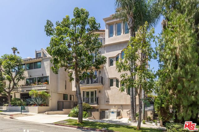 8833 Cynthia Street, West Hollywood CA: https://media.crmls.org/mediaz/e0363004-b986-4a9c-86c9-2a36797cafd8.jpg