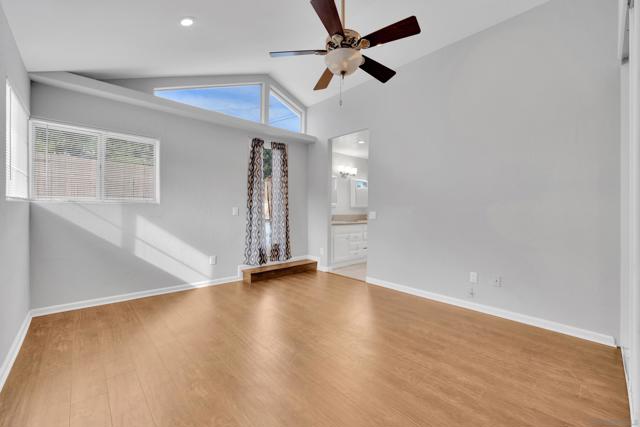 5170 Randlett Dr, La Mesa CA: https://media.crmls.org/mediaz/e0365129-2dd3-4cac-b252-fef5c51d0585.jpg