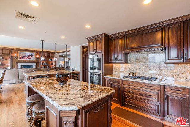 1 W Century Drive, Los Angeles CA: https://media.crmls.org/mediaz/e0379501-8c6e-4c90-92fa-e6303dc13f57.jpg