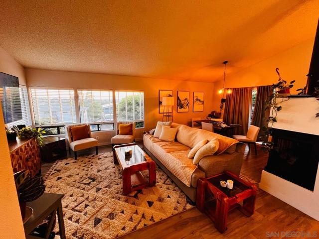 519 minnesota st, Fallbrook CA: https://media.crmls.org/mediaz/e037c5a7-1cdc-4913-ab69-7c6178f38481.jpg