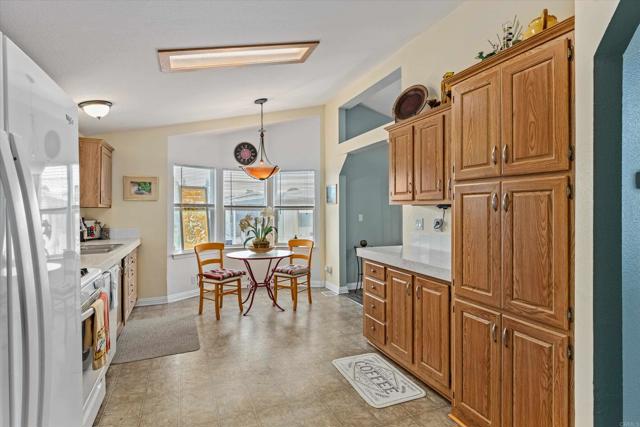 Detail Gallery Image 15 of 39 For 2280 E Valley Pkwy #4,  Escondido,  CA 92027 - 2 Beds | 2 Baths