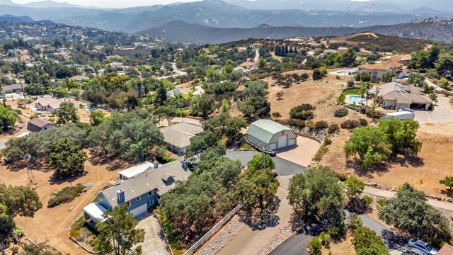 2461 Denova Drive, Alpine CA: https://media.crmls.org/mediaz/e038c63e-95fc-42af-97ee-ce53423183f9.jpg