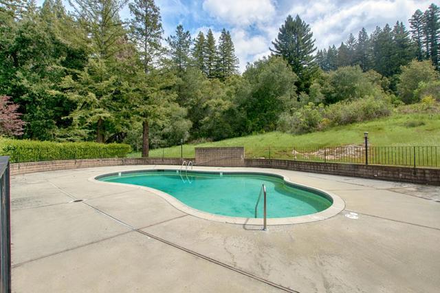 281 Anchor Court, Boulder Creek CA: https://media.crmls.org/mediaz/e0392b1c-27ab-4694-9b00-10812b63bddb.jpg