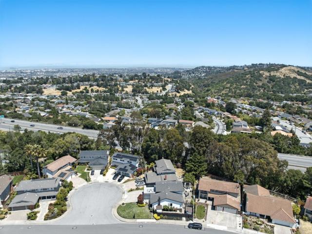 6 Whitecliff Court, San Mateo CA: https://media.crmls.org/mediaz/e0395f25-f570-4652-871b-924a81edd2ac.jpg