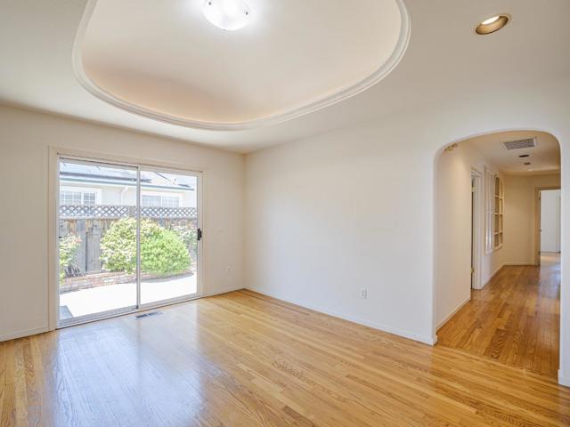 739 Quartz Street, Redwood City CA: https://media.crmls.org/mediaz/e0398e5c-1b09-4842-b017-ef6aa75a5dc8.jpg