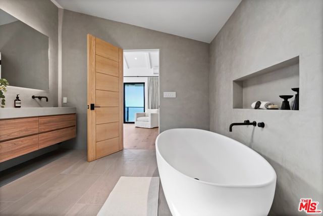 Drew Fenton | 31376 Broad Beach Road Malibu CA | MLS: 7275796