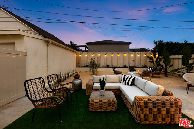 5722 Valley Ridge Avenue, Los Angeles CA: https://media.crmls.org/mediaz/e03b1da1-bbc9-48a2-919c-8b828a956a64.jpg