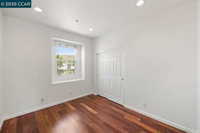 35970 Green Street, Union City CA: https://media.crmls.org/mediaz/e03b5a79-f02f-457b-8351-06cd737875ae.jpg